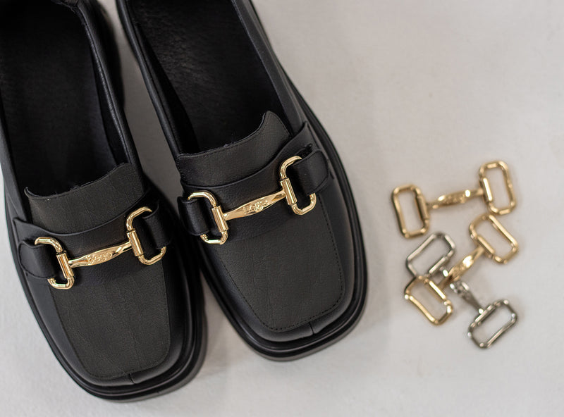 Metal accessories for LYA loafer