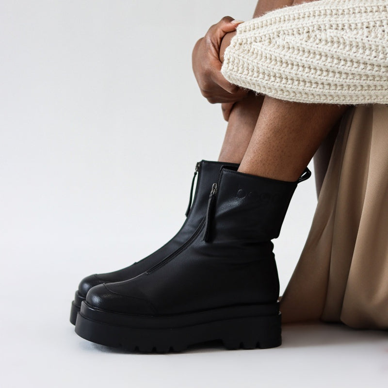 LIO boots - black
